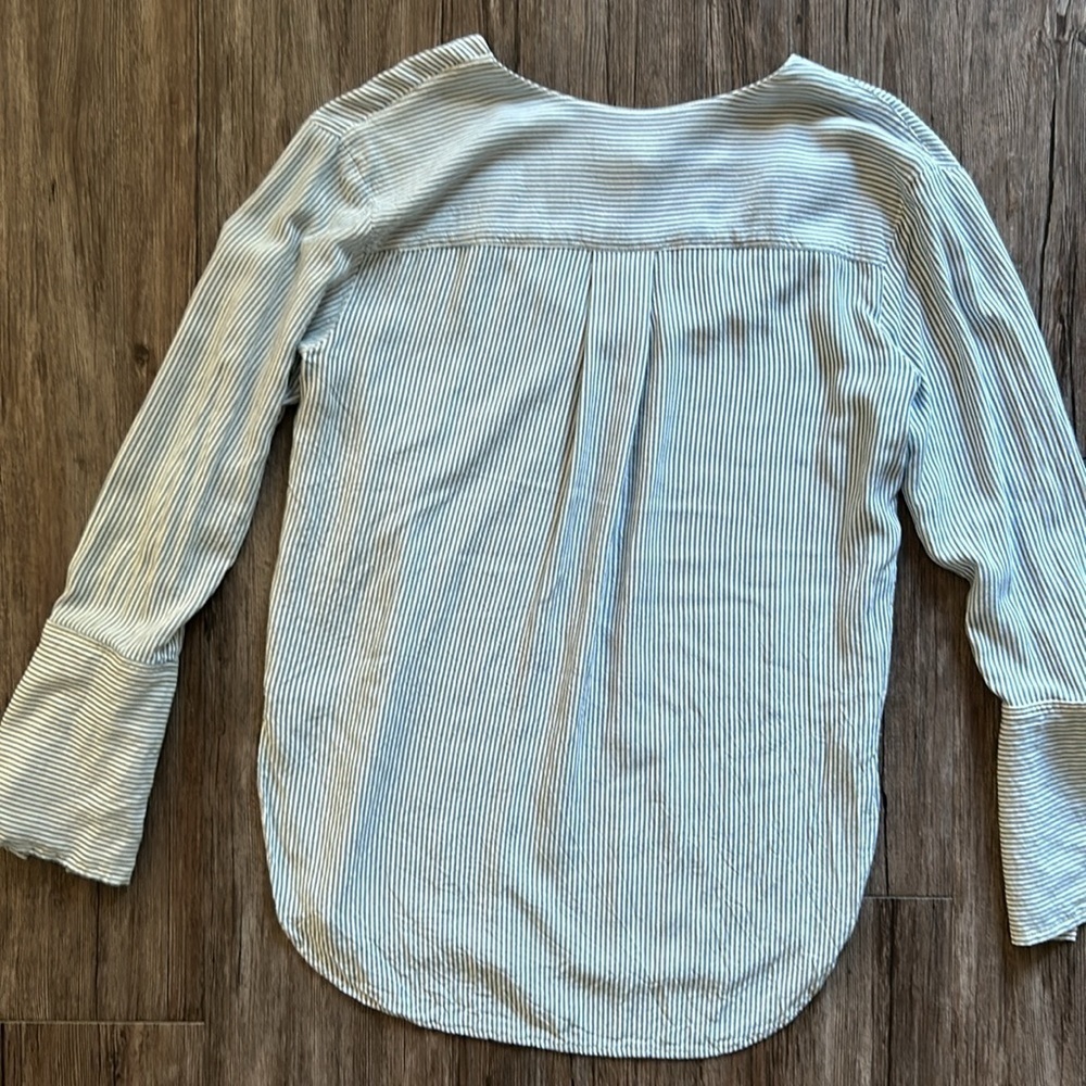 Treasure & Bond pinstripe top - Picture 5 of 5